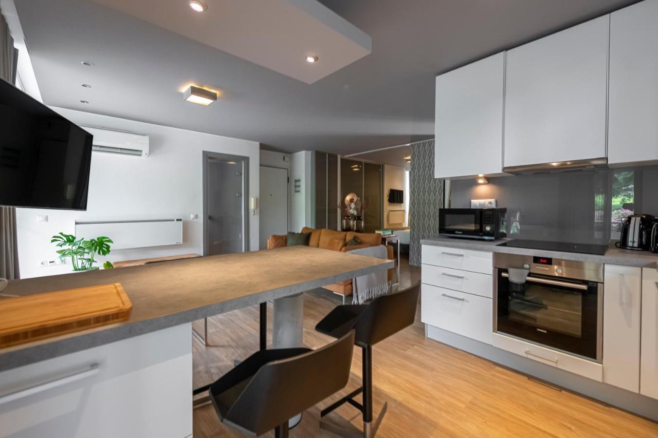 Ferienwohnung Phaedrus Living: Luxury Flat Vouliagmeni Athen Exterior foto
