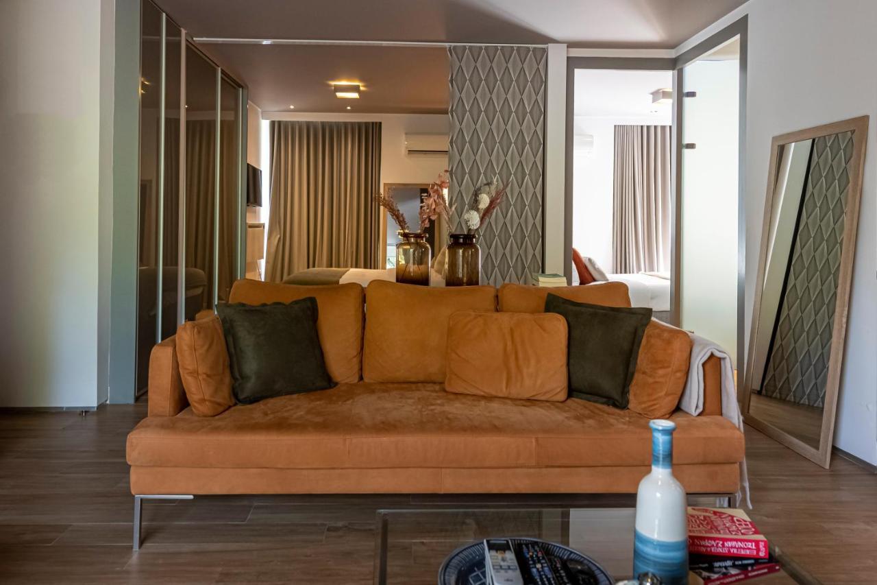 Ferienwohnung Phaedrus Living: Luxury Flat Vouliagmeni Athen Exterior foto